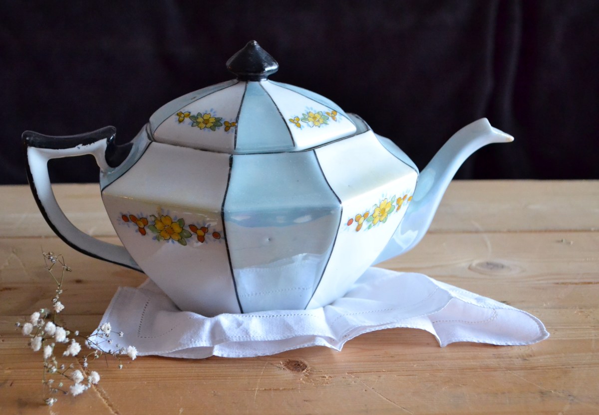 teapot wedding