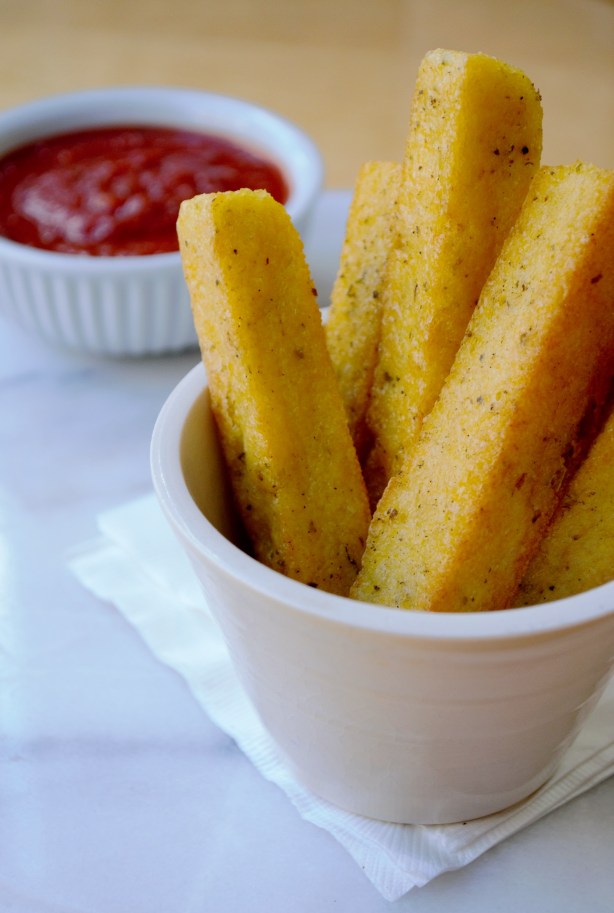 Polenta fries with homemade marinara dip