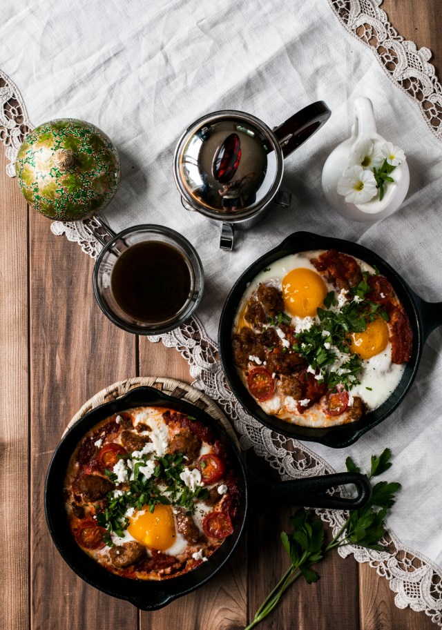 cast iron breakfast pans